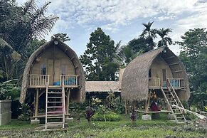 Lumbung Langit Bali House And Hostel