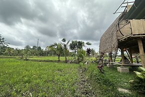 Lumbung Langit Bali House And Hostel