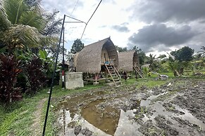 Lumbung Langit Bali House And Hostel