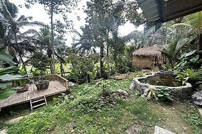 Lumbung Langit Bali House And Hostel
