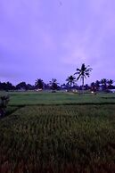 Lumbung Langit Bali House And Hostel