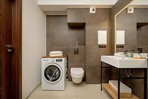 Modern Apartment in Wroclaw by Renters