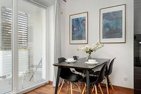 Modern Apartment in Wroclaw by Renters