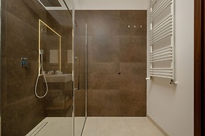 Modern Apartment in Wroclaw by Renters