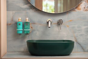 Cosmeen Lifestyle Boutique Stay