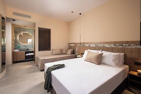 Cosmeen Lifestyle Boutique Stay