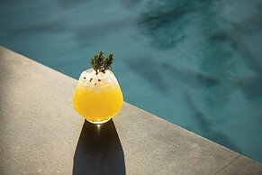 Cosmeen Lifestyle Boutique Stay