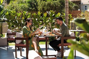 Cosmeen Lifestyle Boutique Stay