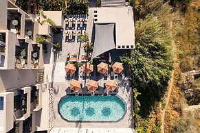 Cosmeen Lifestyle Boutique Stay