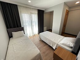Almin Apart Hotel
