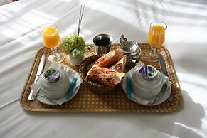 Hotel Denfert Montparnasse