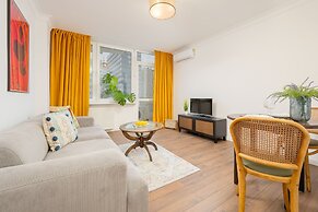 Marszałkowska Apartment by Renters