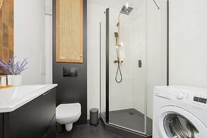 Marszałkowska Apartment by Renters