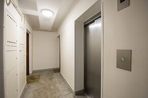 Marszałkowska Apartment by Renters