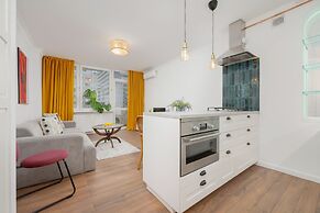 Marszałkowska Apartment by Renters