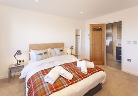 Appledore Home With Panoramic Estuary View