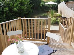 Appledore Home With Panoramic Estuary View