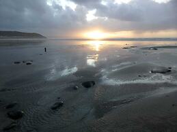 Appledore Home With Panoramic Estuary View