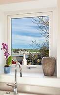 Appledore Home With Panoramic Estuary View