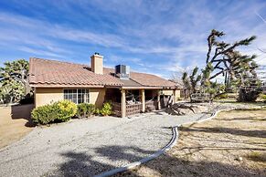 Joshua Tree Area Vacation Rental ~ 12 Mi to Park!