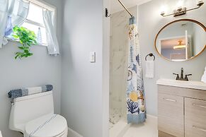 Lovely Merritt Island Home w/ Kayak + Fire Pit!