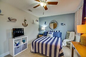 Lovely Merritt Island Home w/ Kayak + Fire Pit!