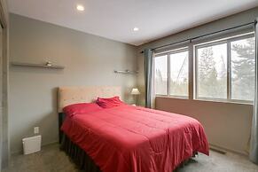 Hike + Ski: Grand Lake Cabin w/ Mtn-view Deck