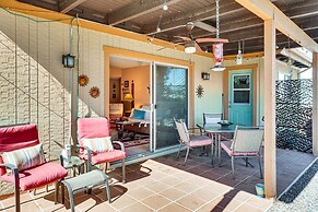 Pet-friendly Green Valley Home w/ Golf Gear!