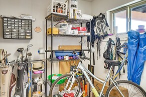Pet-friendly Green Valley Home w/ Golf Gear!