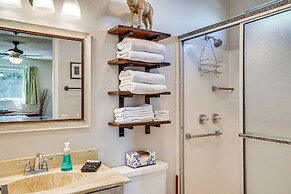 Pet-friendly Green Valley Home w/ Golf Gear!