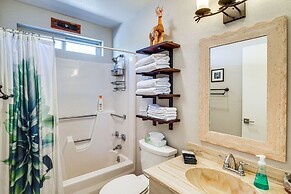 Pet-friendly Green Valley Home w/ Golf Gear!