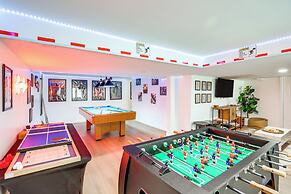 Hot Tub, Game Room & Fire Pit: Canton Log Cabin