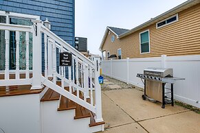 Bright Duplex Condo: Walk to Brigantine Beach!