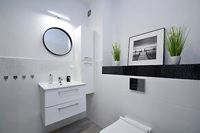 RentPlanet - Biały Dom