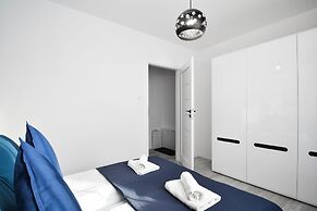 RentPlanet - Biały Dom