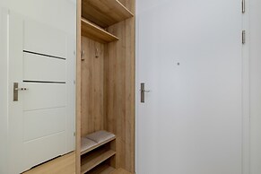 Marina Residence Studio 47A by Renters