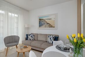 Marina Residence Studio 47A by Renters