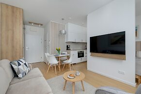 Marina Residence Studio 47A by Renters