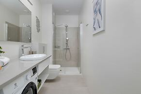 Marina Residence Studio 47A by Renters