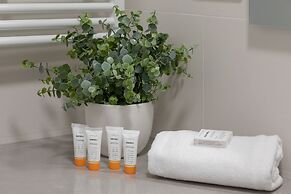 Marina Residence Studio 47A by Renters