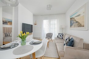 Marina Residence Studio 47A by Renters