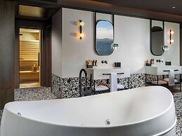 Mövenpick Hotel Istanbul Marmara Sea