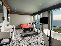 Mövenpick Hotel Istanbul Marmara Sea