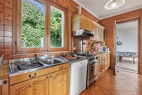 Villa La Quercia Hilly Area Lake View