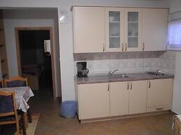 Maca - Seaview & Private Parking - A2