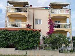 Maca - Seaview & Private Parking - A2