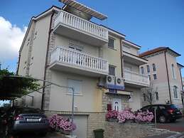 Maca - Seaview & Private Parking - A2