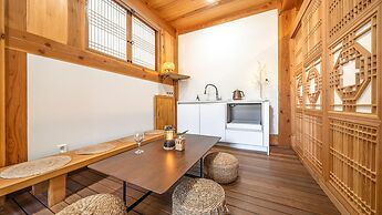 Gyeongju Hanokstay Darak