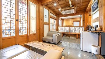 Gyeongju Hanokstay Darak