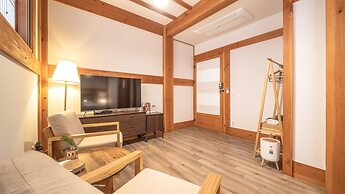 Gyeongju Hanokstay Darak